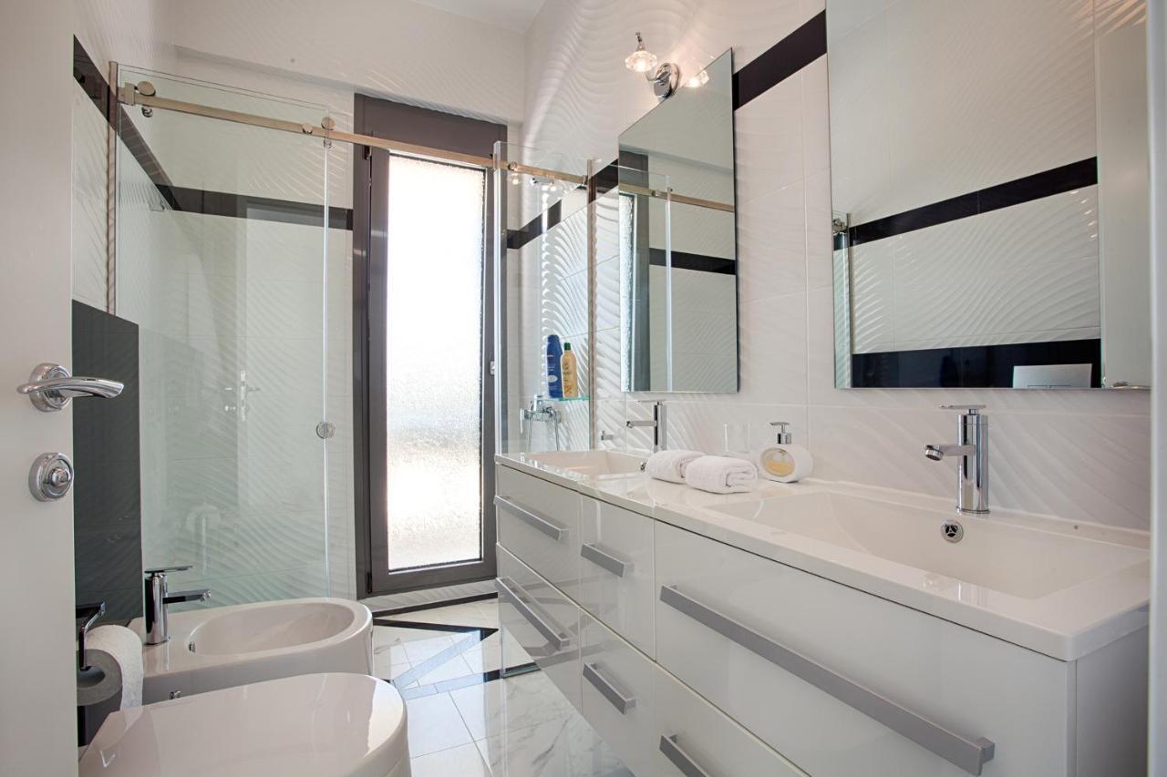 Villa White Pearl Sarti Ngoại thất bức ảnh